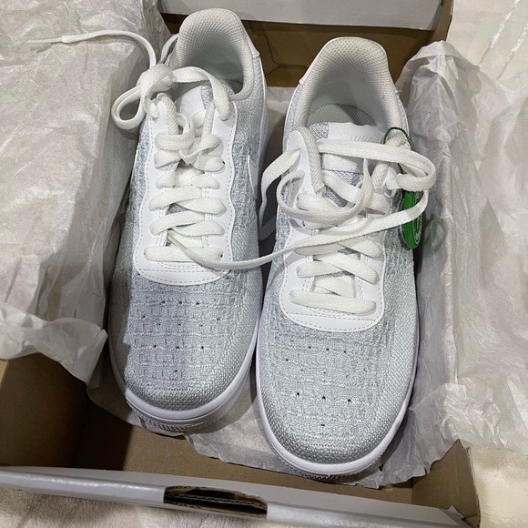 NWT Nike Air Force Flyknit in Platinum White